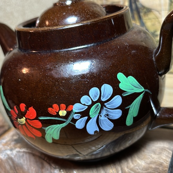 Brown Floral Teapot England Hand Painted Spout Turned Down - Picture 10 of 17